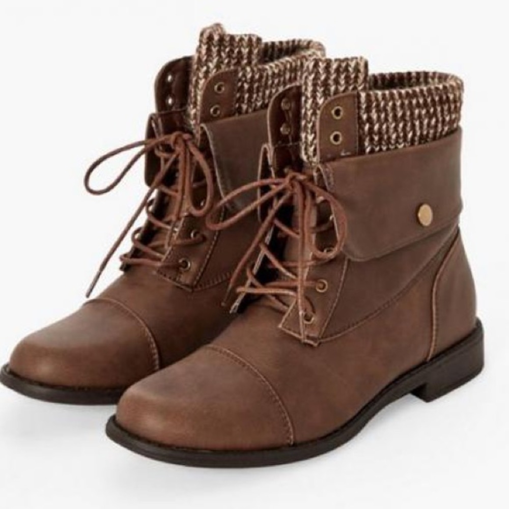 JustFab Carissa Sweater Cuff Lace-Up Boot Dark Combat Boots Women’s Size 5